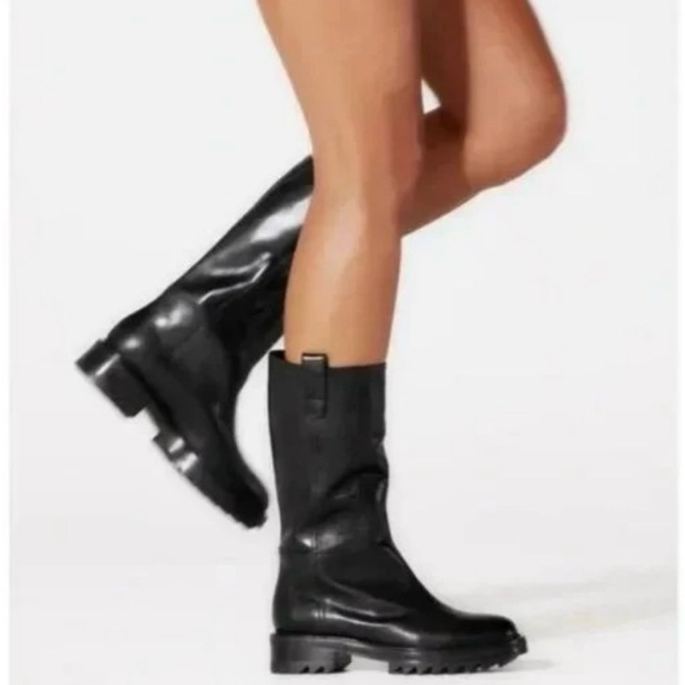 Brand new genuine leather Tamara Mellon boots. Box included.